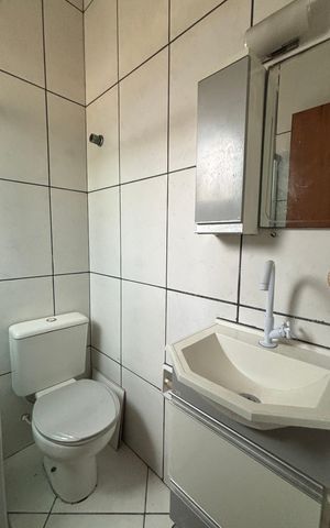 Casa à venda com 100m², 2 quartos e 2 vagas Casa à venda com 100m², 2 quartos e 2 vagasBanheiro da Suíte 2
