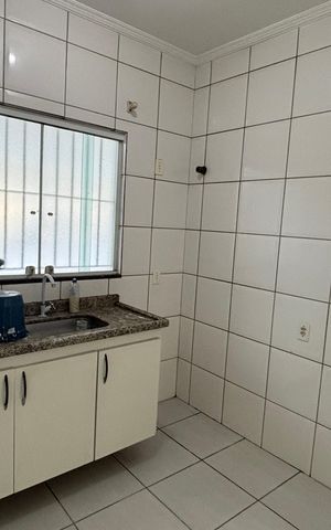 Casa à venda com 100m², 2 quartos e 2 vagas Casa à venda com 100m², 2 quartos e 2 vagasCozinha
