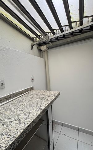 Casa à venda com 100m², 2 quartos e 2 vagas Casa à venda com 100m², 2 quartos e 2 vagasCozinha