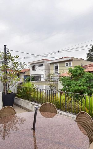 Casa à venda com 260m², 3 quartos e 3 vagasVaranda