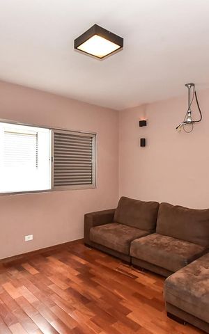 Casa à venda com 260m², 3 quartos e 3 vagasSala de Tv 