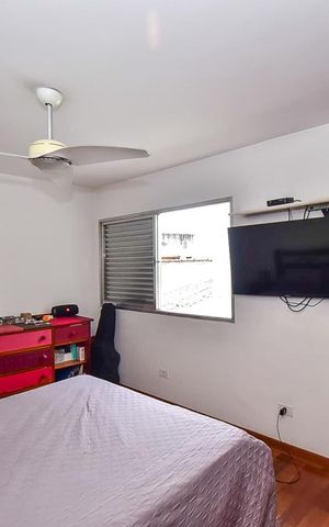 Casa à venda com 260m², 3 quartos e 3 vagasSuíte