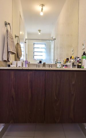 Casa à venda com 260m², 3 quartos e 3 vagasBanheiro Suíte