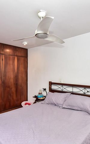 Casa à venda com 260m², 3 quartos e 3 vagasSuíte