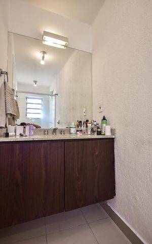 Casa à venda com 260m², 3 quartos e 3 vagasBanheiro Suíte