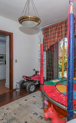 Casa à venda com 308m², 3 quartos e 4 vagasCopa