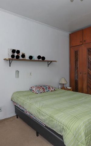 Casa à venda com 308m², 3 quartos e 4 vagasQuarto Suíte