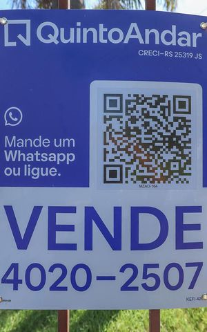 Casa à venda com 308m², 3 quartos e 4 vagasFachada