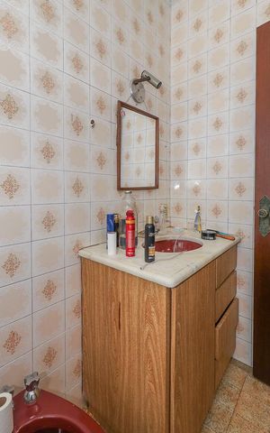 Casa à venda com 308m², 3 quartos e 4 vagasBanheiro da Suíte 2