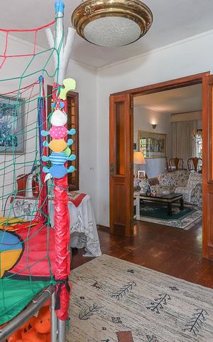 Casa à venda com 308m², 3 quartos e 4 vagasCopa