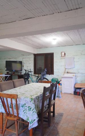 Casa à venda com 101m², 3 quartos e 1 vagaÁrea comum