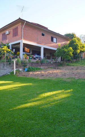 Casa à venda com 101m², 3 quartos e 1 vagaÁrea comum