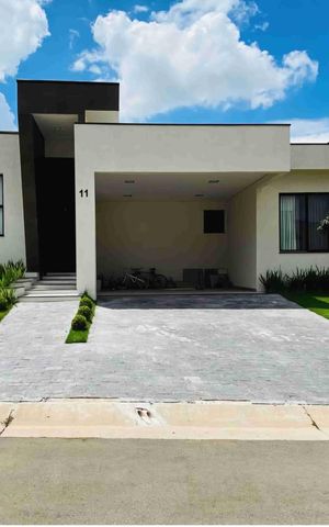 Casa à venda com 302m², 4 quartos e 4 vagas