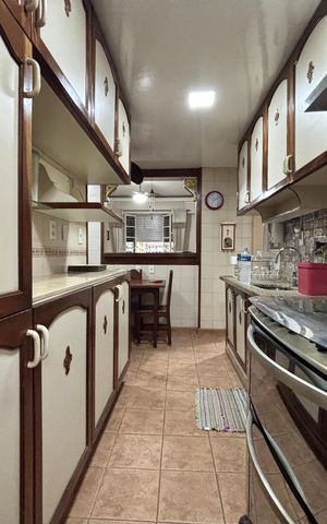 Apartamento à venda com 87m², 2 quartos e 1 vaga Apartamento à venda com 87m², 2 quartos e 1 vagaCozinha