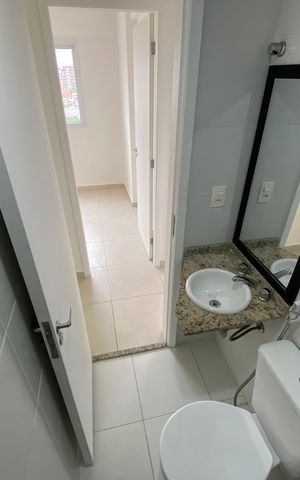 Apartamento à venda com 54m², 2 quartos e 1 vaga Apartamento à venda com 54m², 2 quartos e 1 vagaBanheiro