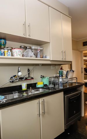 Apartamento à venda com 235m², 4 quartos e 4 vagas Apartamento à venda com 235m², 4 quartos e 4 vagasCozinha
