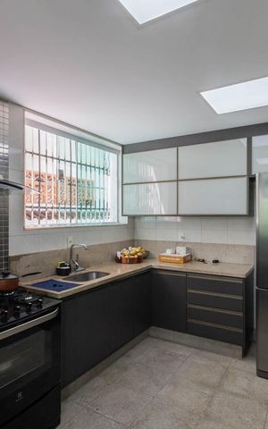 Casa à venda com 250m², 4 quartos e 3 vagasCozinha