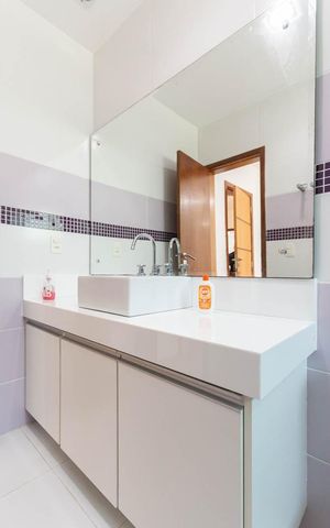 Casa à venda com 250m², 4 quartos e 3 vagasBanheiro Suíte 3