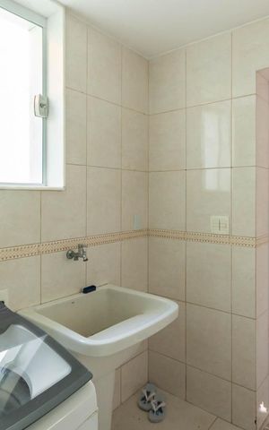 Casa à venda com 250m², 4 quartos e 3 vagasÁrea de Serviço