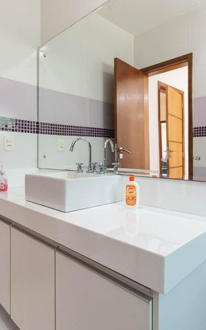 Casa à venda com 250m², 4 quartos e 3 vagasBanheiro Suíte 3