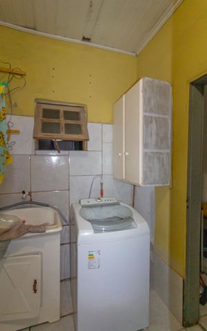 Casa à venda com 150m², 2 quartos e 5 vagas Casa à venda com 150m², 2 quartos e 5 vagasÁrea de Serviço