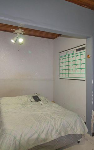 Casa à venda com 150m², 2 quartos e 5 vagas Casa à venda com 150m², 2 quartos e 5 vagasQuarto 1