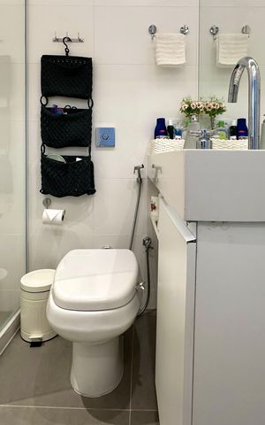 Apartamento para alugar com 70m², 3 quartos e 1 vaga Apartamento para alugar com 70m², 3 quartos e 1 vagaBanheiro da Suíte