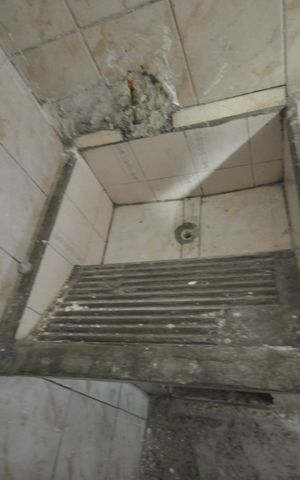 Casa à venda com 75m², 5 quartos e 1 vagaÁrea de Serviço