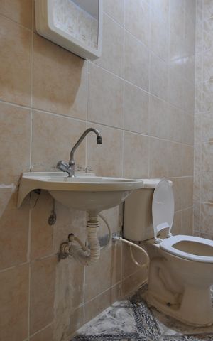 Casa à venda com 75m², 5 quartos e 1 vagaBanheiro