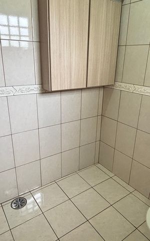 Casa à venda com 246m², 4 quartos e 2 vagas Casa à venda com 246m², 4 quartos e 2 vagasBanheiro da Suíte