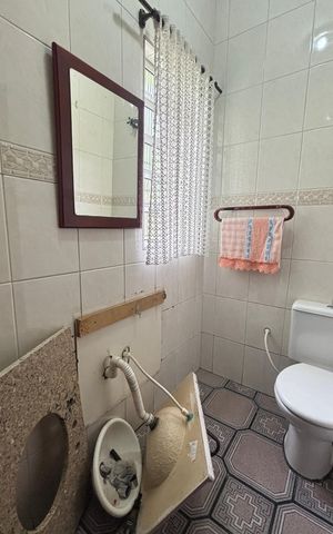 Casa à venda com 246m², 4 quartos e 2 vagas Casa à venda com 246m², 4 quartos e 2 vagasLavabo