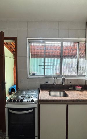 Casa à venda com 246m², 4 quartos e 2 vagas Casa à venda com 246m², 4 quartos e 2 vagasCozinha
