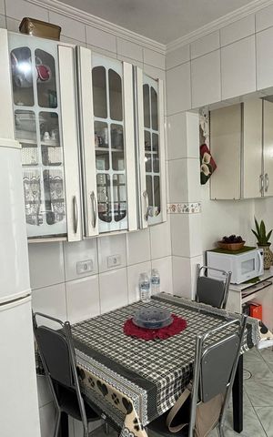 Casa à venda com 246m², 4 quartos e 2 vagas Casa à venda com 246m², 4 quartos e 2 vagasCasa 2 - Cozinha
