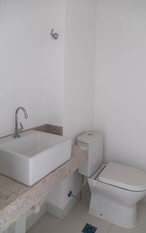 Apartamento à venda com 150m², 3 quartos e 3 vagas Apartamento à venda com 150m², 3 quartos e 3 vagasLavabo