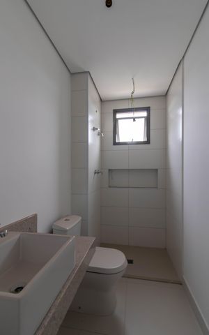 Apartamento à venda com 150m², 4 quartos e 3 vagas Apartamento à venda com 150m², 4 quartos e 3 vagasBanheiro da Suíte 3