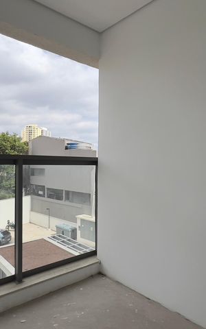 Apartamento à venda com 150m², 3 quartos e 3 vagas Apartamento à venda com 150m², 3 quartos e 3 vagasVaranda da Suíte 1