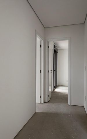 Apartamento à venda com 150m², 3 quartos e 3 vagas Apartamento à venda com 150m², 3 quartos e 3 vagasCorredor