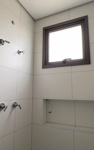 Apartamento à venda com 150m², 3 quartos e 3 vagas Apartamento à venda com 150m², 3 quartos e 3 vagasBanheiro da Suíte 2