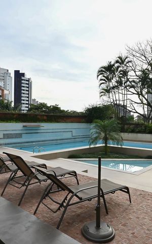 Apartamento à venda com 350m², 4 quartos e 4 vagasPiscina