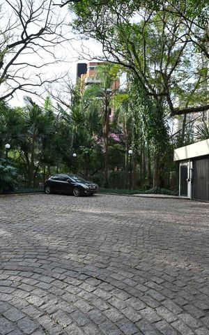 Apartamento à venda com 350m², 4 quartos e 4 vagasEstacionamento para Visitantes