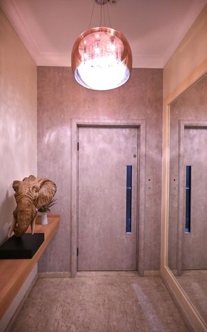 Apartamento à venda com 350m², 4 quartos e 4 vagasHall Privativo