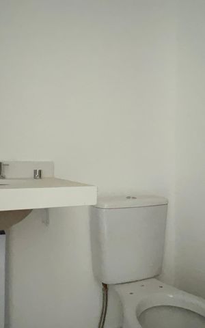 Studio à venda com 32m², 1 quarto e sem vaga Studio à venda com 32m², 1 quarto e sem vagaBanheiro