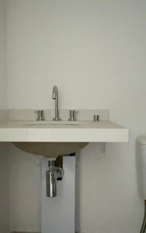 Studio à venda com 32m², 1 quarto e sem vaga Studio à venda com 32m², 1 quarto e sem vagaBanheiro