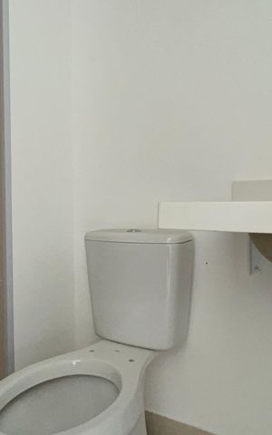 Studio à venda com 32m², 1 quarto e sem vaga Studio à venda com 32m², 1 quarto e sem vagaBanheiro