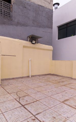 Casa à venda com 126m², 2 quartos e 2 vagas Casa à venda com 126m², 2 quartos e 2 vagasÁrea de Serviço