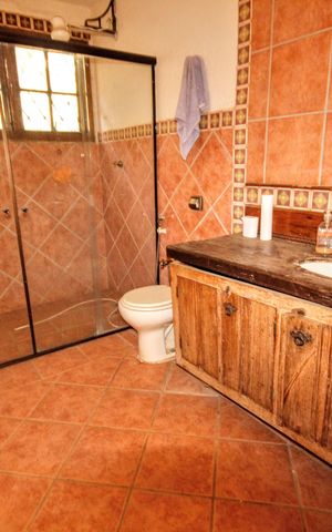 Casa à venda com 600m², 3 quartos e 2 vagasBanheiro Social