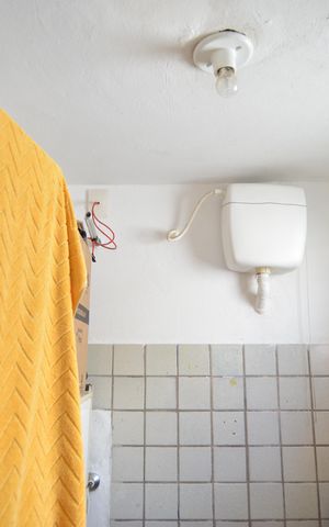 Casa à venda com 230m², 2 quartos e 2 vagasBanheiro Social