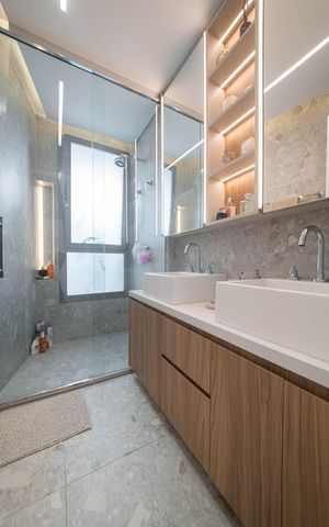 Apartamento à venda com 197m², 3 quartos e 3 vagasBanheiro da Suíte 1