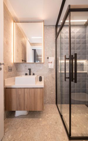 Apartamento à venda com 197m², 3 quartos e 3 vagasBanheiro da Suíte 2