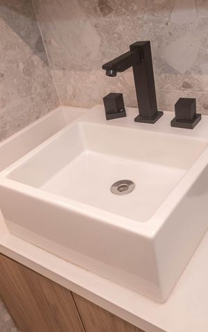 Apartamento à venda com 197m², 3 quartos e 3 vagasBanheiro da Suíte 2